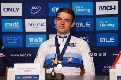 22-årige Kasper Asgreen fra Herning-holdet Team Véloconcept vandt EM-guld i enkeltstart. ?Foto: Flemming Hansen