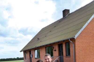 Ægteparret Mehli/Lundgaard Andersen med børnene Silje og Holger samt hunden Tess. ?Foto: Flemming Hansen