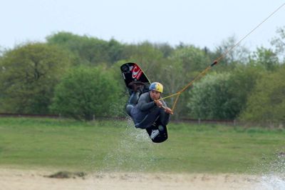 Herningensiske Robin Nielsen vandt i sidste uge DM-guld i wakeboarding. ?Privatfoto
