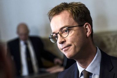Personspørgsmål fyldte mere og mere mellem miljø- og fødevareminister Esben Lunde Larsen (V) og Folketingets partier, før fiskeriet i sidste uge blev flyttet fra hans ressortområde, erkender ministeren. Foto: ritzau/Olufson Jonas