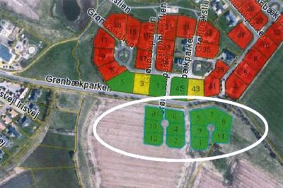 Der må bygges i to etager på de 12 grunde. Grundprisen bliver omkring en halv million kroner. Privatfoto