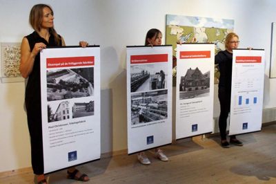 Med praktisk assistance fra en række »nummerpiger« - ansatte på kommunen og Niras - fortalte museumsinspektør Kristine Holm-Jensen fra Museum Midtjylland om de forskellige typer af fabrikker, Ikast havde, da tekstilindustrien boomede.