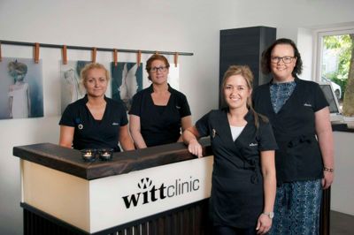 Lene Tolstrup (t.h.) har flyttet sin klinik fra Gjellerup til Gødstrup Sø, hvor hun bliver en del af WittClinic. Her får hun Line Henriksen, Camilla Dinsen og Louise Villadsen som nye kollegaer. ?Pr-foto