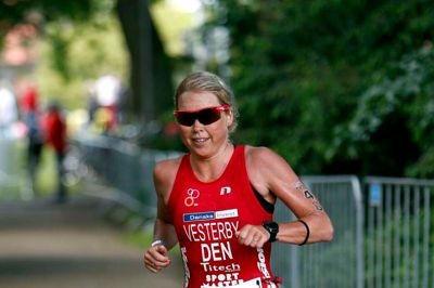 Michelle Vesterby nåede ikke sin drøm om en podieplads ved dette års VM-ironman på Hawaii. Tværtimod måtte den 34-årige herningenser opgive undervejs - formentlig med sygdom i kroppen. Foto: Flemming Hansen (Arkiv)