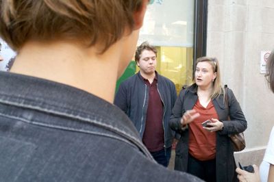 Generalen, Rikke Ramm Eberlein, holder morgenmøde med sine »løjtnanter«. Grupperlederne sørger for, at der er styr på tropperne i millionbyen. ?foto: hernik øster-jørgensen
