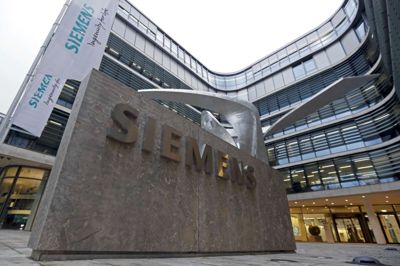Samlet kommer Siemens Gamesa derfor op på at skære omkring 1850 stillinger i Danmark i år. Fra hovedkontoret er det meldt ud, at det tal kan ende på 2500 stillinger frem mod 2020. /ritzau/AP/Matthias Schrader/arkiv