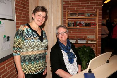 Tine Lynderup (t.v.) blev akkompagneret af Lene Jensen. Foto: PR-foto