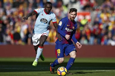 Pione Sisto og Celta hentede et overraskende point hos Lionel Messi og FC Barcelona. /ritzau/AP/Manu Fernandez