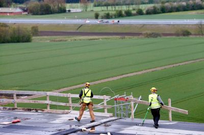 Håndværkerne på DNV-Gødstrup er gode til at passe på sig selv. En forstuvet ankel og nogle snitsår er det vildeste, skadeslisten for i år byder på. ?fOTO: fLEMMING hANSEN