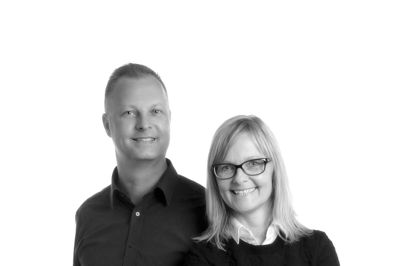 Michael Mejer og Vibeke Mejer Henriksen har fundet deres nye bestyrelsesformand, Dion Eriksen, gennem deres netværk. - Kemien er selvfølgelig vigtig, og så kan vi godt lide, at det er en lokal mand, siger Michael Mejer, der ligesom bestyrelsesformanden er fra Ikast. ?Foto: Pr-foto