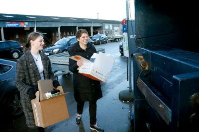 Gitte Kjær og datteren Sarah ser tibage på et 2017, hvor familien fandt sig til rette i sit nye hjem i Hammerum.?foto: flemming hansen