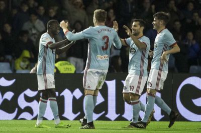 Celta Vigos Pione Sisto (til venstre) jubler efter sin 1-1-scoring mod FC Barcelona. Foto: AP