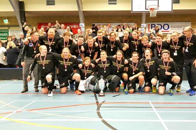 Sunds Seahawks' nykårede pokalmestre jubler efter lørdagens finalesejr i Brønderslev. Foto: Jonas Dahl Nielsen