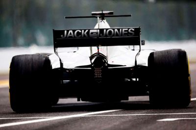 Jack & Jones' logo kommer på bagvingen på Haas' Formel 1-racer i den kommende sæson. Foto:PR