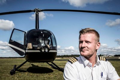 Stephan Erlandsen stiftede Herning Helicopters i april sidste år, og han håber, at erfaringerne fra at flyve under VM i ishockey kan bruges på længere sigt. - Vi glæder os rigtigt meget til at se, om det er noget, vi skal gøre i fremtiden, siger Stephan Erlandsen. ?Foto: Tom Laursen