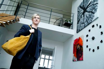 Mette Damsgaard tog i 2017 springet til at blive iværksætter med firmaet inkcollection.dk, hvor hun designer tasker. Hun har mange års erfaring fra skind- og modebranchen heriblandt fra Bestseller, DK Company og Auluna. Foto: Flemming Hansen