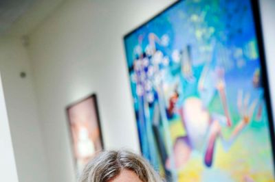 Marie Breyen har skabt en meget seværdig film om Arne Haugen Sørensen. Gennem den time, »Vandringsmanden« varer, bliver man meget klogere på kunstnerens univers.