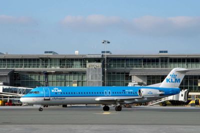 Billund Lufthavn har et samlet antal af beskæftigede på omkring 1600-1700. Heraf er cirka 800 lufthavnens egne medarbejdere og cirka 800-900 ansatte i de øvrige firmaer i lufthavnen. Ifølge en måling understøtter Billund Lufthavn dog samlet set 9200 job i det jyske. ? Foto: Billund Lufthavn