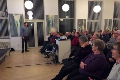 Jagerpilot Thomas Kristensen fortalte i sit foredrag i Haderup blandt andet om sine tanker før og efter en mission. Foto: Privatfoto