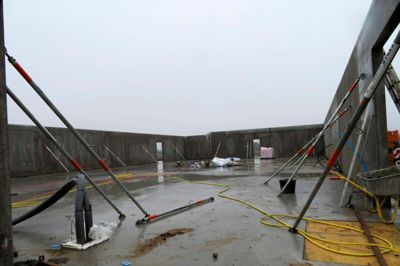 Butikshuset på vej i Troldhede. Butikken ventes at åbne i september og får også benzintank. ?Foto: PrivatFoto
