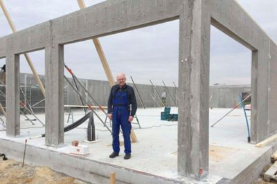 Der er rejsegilde torsdag 12. april. Her Bertel Jensen i den kommende indgang. ?Foto: Ole Skydt