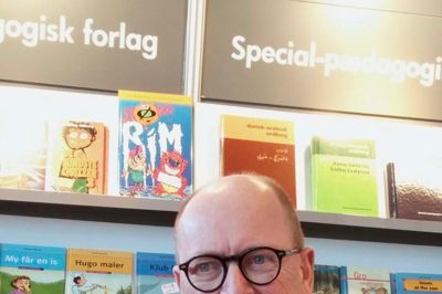 Forlagsdirektør Torben Thuesen har fra 1. maj solgt Special-Pædagogisk Forlag til Alinea i København. Samtidig stopper han som direktør, men vil året ud fungere som konsulent i firmaet. Foto: Kurt H. Jørgensen