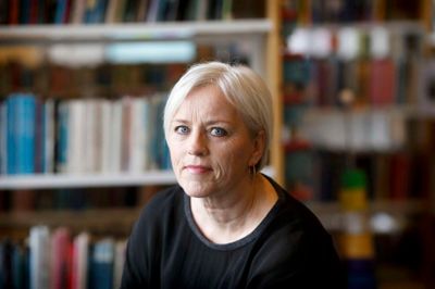 - Vi skal ville rose børn for, at de holder ud, siger skoleleder Lisbeth Noe på Lind Skole. Hun mener, at folkeskolen også om 10 år trods en verden i forandring med nye krav skal stå fast på det, hun kalder de bløde læringskompetencer så som, at eleverne holder ud, er gode til at samarbejde og nysgerrige efter at lære.? foto: Henrik ole jensen