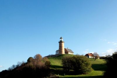 Man skal være deltager på en guidet tur for at få lov til at besøge Sprogø, så du kan ikke bare holde ind på vej til Sjælland.