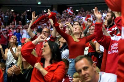 Danmark vandt 3-1 over Sydkorea foran et jublende publikum i Boxen. Foto: Tom Laursen