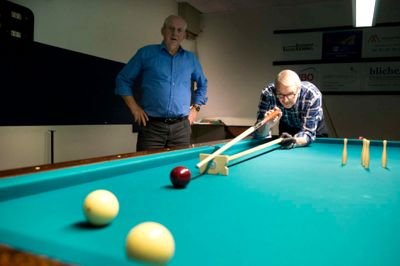 Foto fra Folkebladets besøg i Aulum Billard- og Dartklub tidligere på året. Foto: Tom Laursen