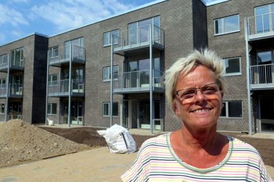 Birgitte Juhl, direktør for Fruehøjgaard Boligforening, ser frem til at få lejet de nye lejligheder i Hyvildhus ud. ?FOTO: ANNA ØSTERGAARD BJØRN