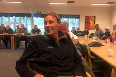 Steen Bak Larsen, Ringkøbing: - Jeg kunne ønske mig, at politikerne sætter sig mere ind i fakta om ulven. Det farligste dyr er dem på to ben. Vi skal bekæmpe folks frygt og have naturen tilbage. Debatten handler om jagtinteresser.