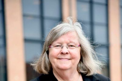 Prismodtageren Birgit Storm er ekstern lektor ved Aalborg Universitet Esbjerg og driver rådgivende ingeniørvirksomhed. Sideløbende får hun tid til at være undervisningsassistent i materialelære ved Syddansk Universitet og Via University College i Herning. ?Foto: Henrik Frydkjær