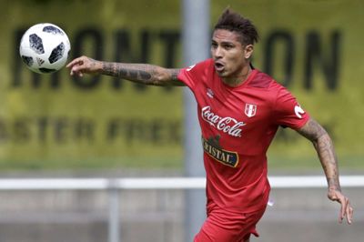 Paolo Guerrero og co. er farligere efter pausen. Holdet er blandt de bedste i Sydamerika i åbent spil. Foto: Ho/Ritzau Scanpix
