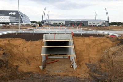 En ekstra tunnel under Vardevej er nu etableret, og arbejdet med at skabe nye parkeringspladser i en ny cirkelform fortsætter. En af de næste opgaver bliver at skabe en stor eventplads midt på det nuværende P-syd. ?Foto: Tom Laursen