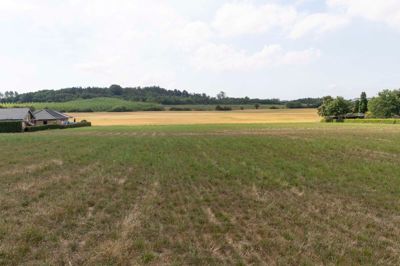 En arbejdsgruppe fra Ørnhøj har planlagt at opføre 10 nye seniorboliger i Solvang i tre etaper. Desuden har kommunen udbudt syv parcelhusgrunde til salg i området. ? Foto: Toke Hage