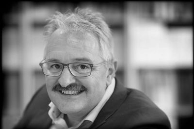 Peter Lindgren er professor på Aarhus Universitet i Herning og arbejder med virtual reality, droner, trådløs teknologi og forretningsmodeller. ? Foto: Henrik Ole Jensen