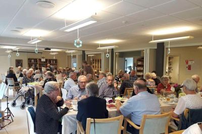 En festlig høstfest på Seniorstedet. ?Foto: Privatfoto