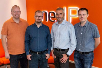 De tre tidligere indehavere af LavaNet Kim Meldgaard Pedersen (t.v.), Jonas Starup og Benny Nissen er rykket ind hos NetIP i Herning, hvor Henrik Søegaard (nummer to fra højre) er blevet leder for SharePoint-afdelingen. ? Foto: Pr-foto