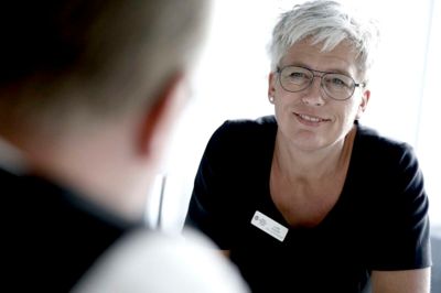 Siden 2013 har herrelandsholdet boet på Hotel Eyde i tre omgange - og det glæder salgs- og bookingchef Lone Nissen, fordi holdet bidrager til den positive atmosfære. ?Foto: henrik ole jensen