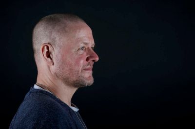 Anders Matthesen giver syv shows, og denne gang tager han ikke på turné rundt i landet efterfølgende. - Det er en kæmpe og kostbar scenografi, vi skaber, som ikke kan pakkes ned og slås op tyve gange. Det kan simpelthen ikke lade sig gøre, der er elevatorer, indbygget teknik og alt muligt, siger Anders Matthesen.? Foto Flemming Hansen