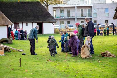 Børnehavebørnene strømmer til Museum Midtjyllands nye initiativ. ?foto: maja theodoraki