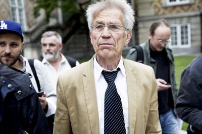 Som advokat har Bjørn Elmquist blandt andet været forsvarer i terrorsagen fra Vollsmose og retssagen mod kurdiske Roj TV. Han begyndte som jurist, skiftede til journalistik, gik så ind i politik for siden at vende tilbage til juraen. Tirsdag 13. november fylder han 80 år. Foto: Erik Refner/ Ritzau Scanpix