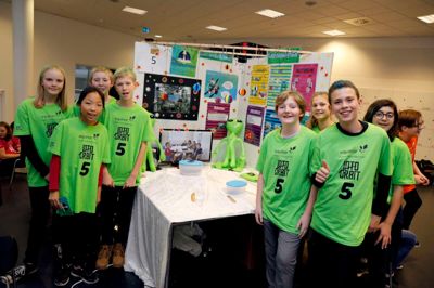 Holdet fra Hammerum Skoles 6. årgang var lørdag med til First Lego League. ?foto: hernik ole jensen