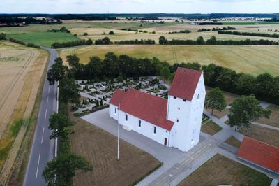 Studsgård Kirke er startstedet for en dag, hvor landsbyen begynder med julens festligheder.? foto: flemming hansen