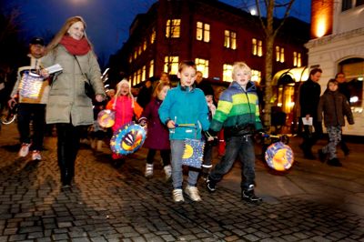 Kultur i Mørket indledes traditionen tro med lanterneoptog. ? foto: henrik ole jensen