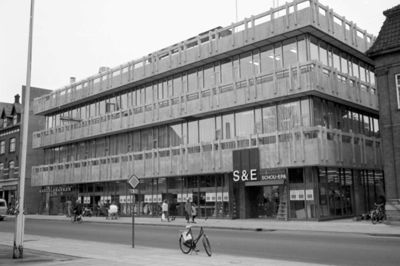 Schou-Epa i Herning åbnede i november 1968 og var ikke blot populær blandt kunderne. 350 ansøgninger lå på bordet, da supermarkedet søgte 95 medarbejdere til starten. Foto: Lokalhistorisk Arkiv Herning