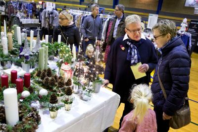 Omkring 700 gæster var søndag forbi julemessen i Sørvad. Foto: Tom Laursen