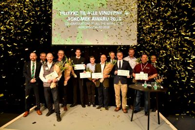De syv vindere af Agromek Award 2018 blev med et kanonslag dækket i guldregn til stor applaus fra salen. ?Foto: Pr-foto