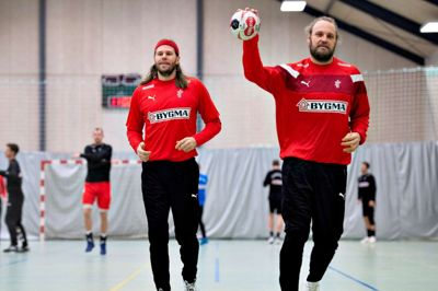 Mikkel Hansen (t.v.) og Henrik Møllgaard er blandt de danske stjerner i VM-truppen, der om kort tid skal på banen ved mesterskaberne i Danmark og Tyskland. ?Foto: Henning Bagger/Ritzau Scanpix